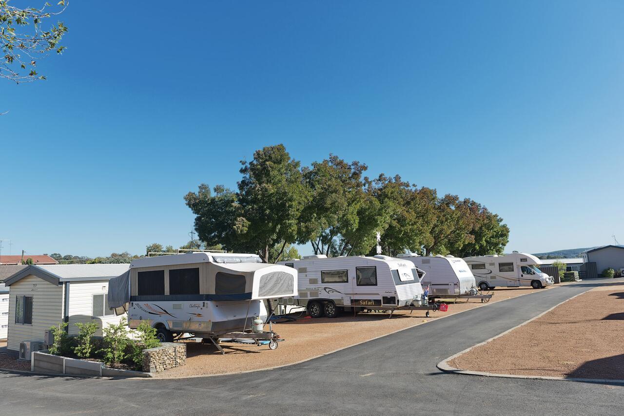 Hotel Crestview Tourist Park Queanbeyan Exterior foto