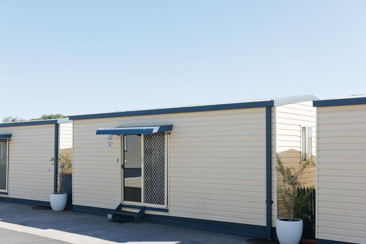 Hotel Crestview Tourist Park Queanbeyan Exterior foto